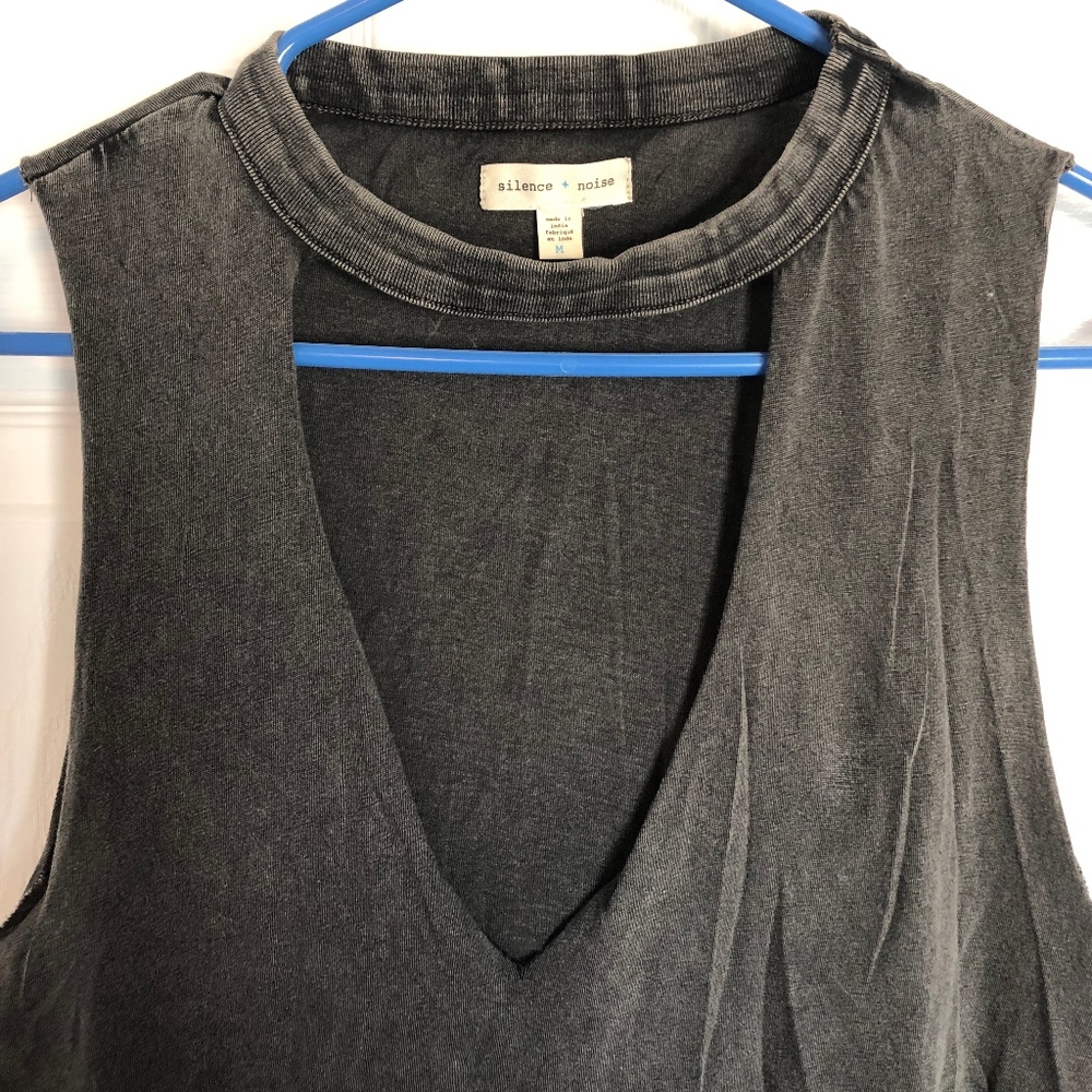 NWOT Silence + Noise Charcoal Deep V Tank